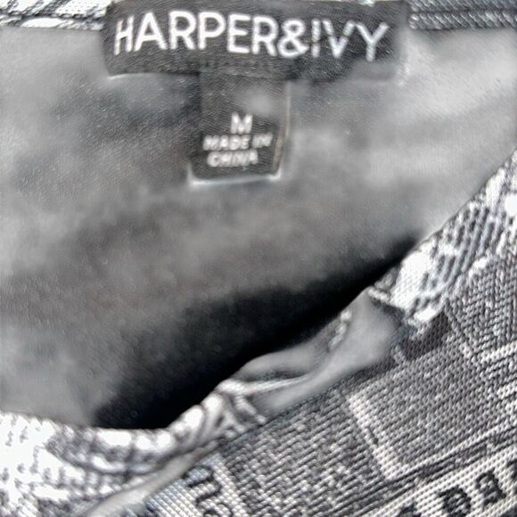 *New* Harper & Ivy Newspaper Graphic Short Sleeve Mesh Baby Tee Ladies Sz Medium - Picture 5 of 11